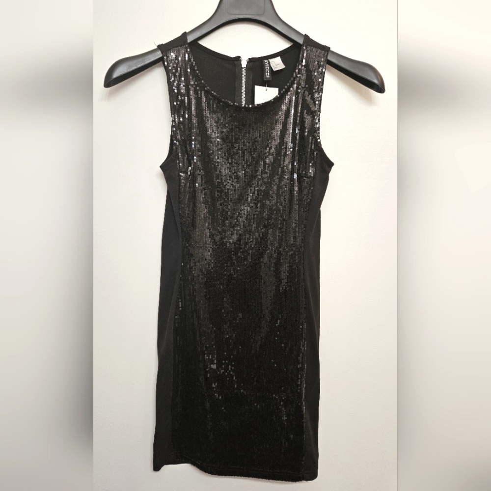 Sequin dress, never worn, new with tags. Black, size small